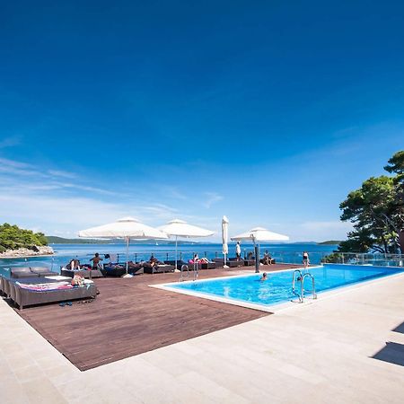 Hotel Maxim โบชาวา ภายนอก รูปภาพ