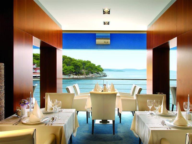 Hotel Maxim โบชาวา ภายนอก รูปภาพ