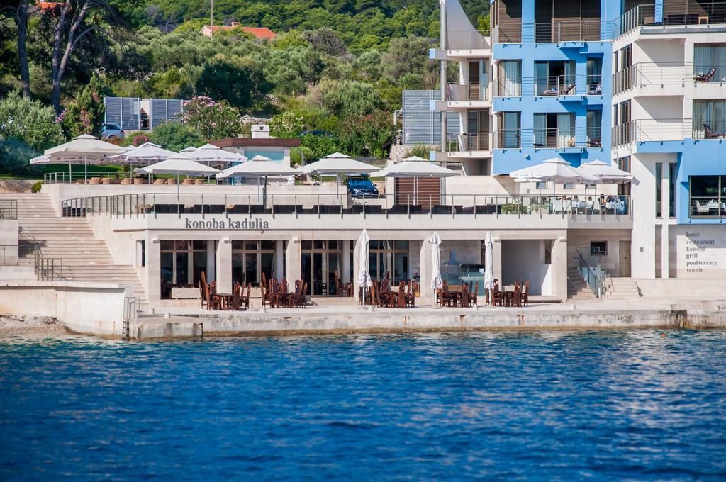 Hotel Maxim โบชาวา ภายนอก รูปภาพ