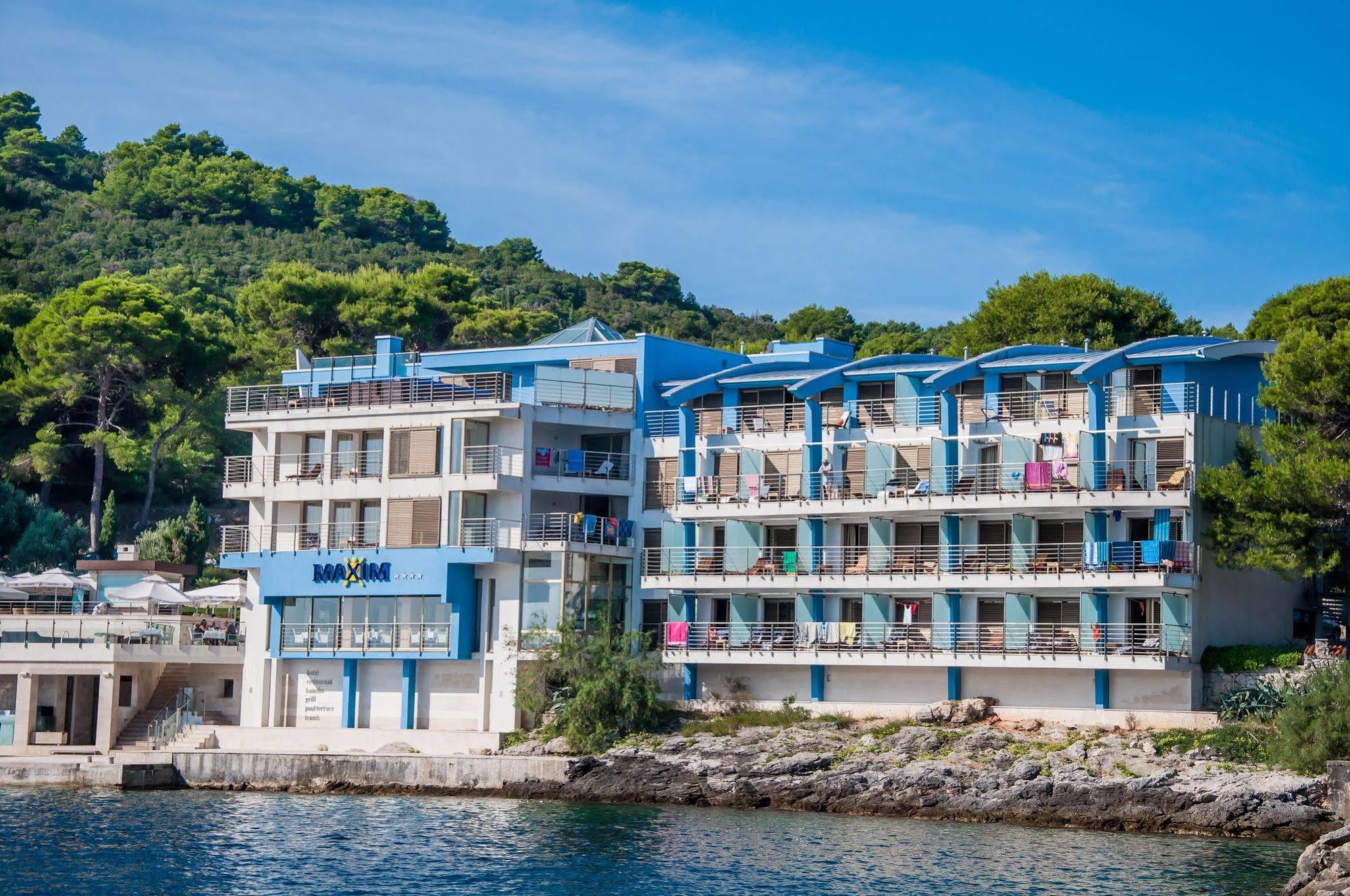 Hotel Maxim โบชาวา ภายนอก รูปภาพ